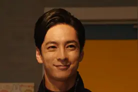 假面骑士圣刃：伦太郎将告白芽衣，果然又是一个二骑和女主的故事图片
