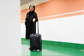 磁吸+极客设计，背包旅行箱一次性全都搞定，悠启EVA磁吸旅行箱图片