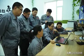 一个“女状元”和她的创新小屋——首钢通钢公司电工徐凤娟的故事图片