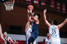 CBA最新排名：广东大胜直追辽宁，广州一战升2位，福建副班长图片