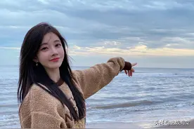 冯提莫全新歌曲《窥》正式上线，MV看点十足，动感舞蹈刷新认知图片
