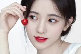 这个可爱的小鞠鞠，是不是叫婧祎啊，那个千年美少女图片