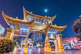 小小说《女出租司机》图片