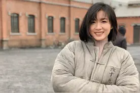 如果走路有演技，陈乔恩和刘诗诗之间隔着10个袁泉吧图片