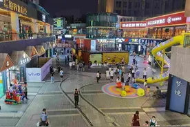 越夜越时尚，越夜越精彩——上谷天街：夜经济让古城夜晚变得流光溢彩图片