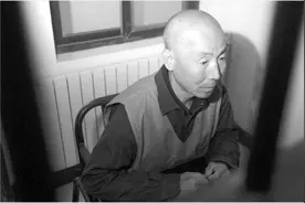 1995年，罪犯携子逃入秦岭野外生存15年，因进矿打工没身份证落网图片