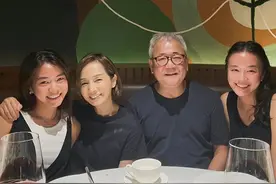 张国荣前女友一家四口团聚，小女儿太像三婚丈夫，俩女儿颜值超高图片