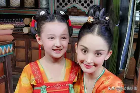 《风起霓裳》小琉璃太讨喜，导演成她粉丝，娜扎送她头盔图片