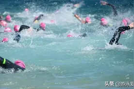 公开水域初次入水，怕水太深？教你几个小练习，让你不再害怕图片