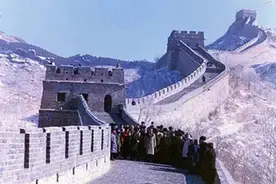 尼克松访华游览长城遇大雪，我方采用何种方法化解令其赞叹不已？图片