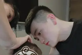 军嫂张馨予辟谣怀二胎！原因令人无奈发笑，2岁孩子神秘从未露面图片
