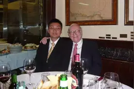 80后富豪黄峥：“拼多多”背后的男人，人成事不是靠努力图片