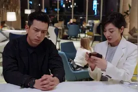 除了《蜜汁炖鱿鱼》，李现和王真儿还合作过一部剧，两人扮演恋人图片