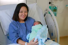 产妇坐月子，吃公鸡好，还是母鸡好？专家：两者差别大，别搞反了图片
