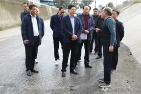 马仕强实地检查贾旗路下穿阳安二线涵洞通行情况图片