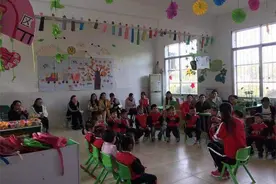 幼师网上晒出工资单，称生活艰难！网友：这工资还嫌低？图片