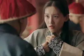 延禧：衣衫不整的尔晴根本没和皇帝“圆房”，你看桌上摆着啥？图片