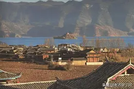 摩梭人是什么人？两千年前西北游牧放牦牛，如今西南定居搞旅游图片