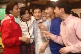 1992年，史上最强嘉宾阵容，周星驰与四大天王捧港姐的幕后花絮图片