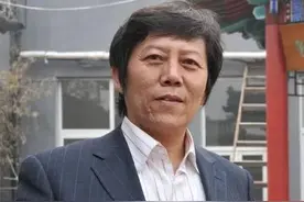 他的才情和书法功底在书坛属一流，名字叫张旭光，他为书法争光图片