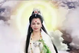 观音为何要费尽心思带走红孩儿，你看他的师父是谁？图片