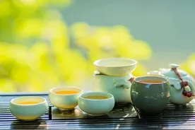 95岁老人坦言：人老了别糊涂，五种圈子不要参加，这是长寿的秘诀图片