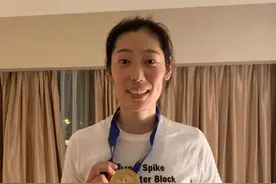 朱婷父亲：用咸菜馒头培养出世界冠军，女儿年入千万他在农村种地图片