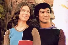 李小龙去世之后，妻子改嫁徒弟，今定居西雅图为李小龙“守墓”图片
