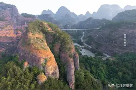 广西容县杨贵妃故里大山藏幸运阳元石，阴阳相伴，韶关丹霞愧不如图片