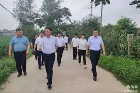 禹州市朱阁镇：防汛救灾，我们在一起图片