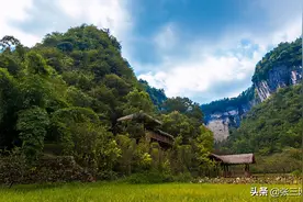 重庆很凉快的县，夏天基本不需要空调，晚上睡觉还要盖被子图片