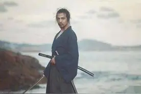 宫本武藏：日本第一剑客，少年成名从无败绩，晚年隐居不近女色图片