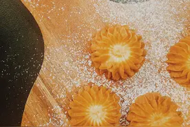 用蒸烤箱做曲奇，如何让曲奇纹路清晰并成色均匀？图片