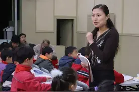 小学生短诗《爷爷》，短短4行看哭网友，大学生《等》能否超越？图片