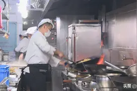 株洲餐饮行业为防疫一线免费送餐图片