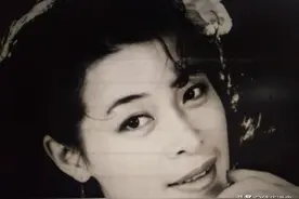 演员顾艳一家四口人都是影视演员，现在是受欢迎的“妈妈专业户”图片