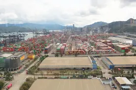 深圳市委常委、政法委书记余新国赴盐田区开展专题调研图片