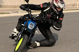 试车笔记：万元自购练车神器小摩兽图片