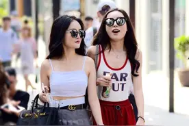 夏天来了大方又仙气的半身裙少不了，休闲又减龄，让你出街美翻天图片