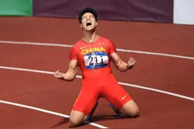 32年奥运会，唯一的中国运动员被淘汰，赛后痛哭：我对不起张学良图片