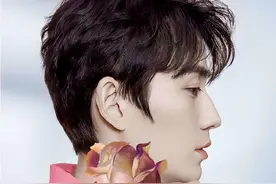 朱一龙的彩色衬衫look，没有女生能拒绝图片