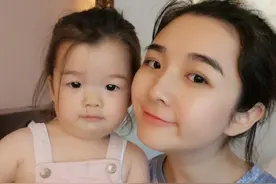 吴雅婷微博“晒娃”，丝毫不受离婚影响，网友：越来越漂亮了图片