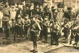二战期间，日本民众因生活太苦，写匿名信大骂天皇是八嘎图片