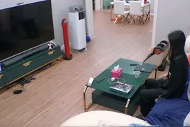 张碧晨喜欢打桌球，说出平时约谁练，普通人都接触不到图片