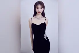 “内地萧亚轩”金晨的上位秘史，靠美貌征服了多少男人图片
