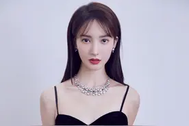 “内地萧亚轩”金晨的上位秘史，靠美貌征服了多少男人图片