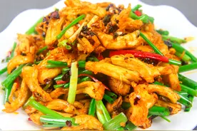 肉丝分明才入味，3步做出豉香手撕鸡，这盘鸡好吃还吃不胖图片