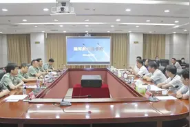 致敬最可爱的人！“八一”前夕通州区、台湖镇领导走访慰问驻通部队图片