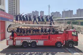 兰州市消防救援支队城关大队办实事育尖兵显成效，3名消防员成功考入中国消防救援学院图片