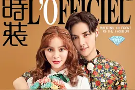 可进婚纱相册的情侣写真图片